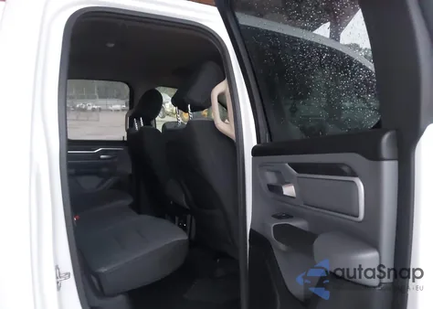 2020 Ram 1500 Lone Star 4X4 6'4 Box z USA, uszkodzony, nr VIN 1C6SRFBT3LN239808